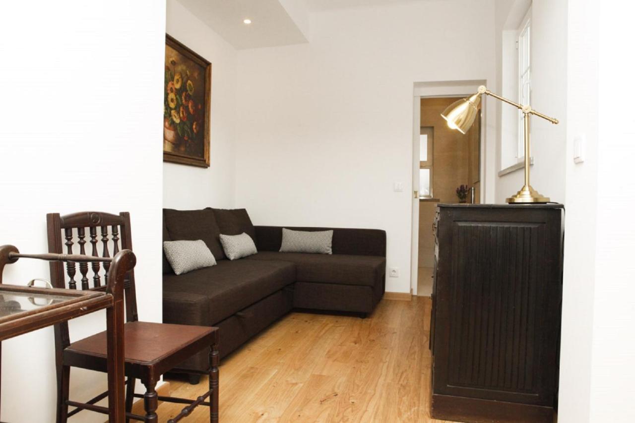Cushy Apartment With Garden In エストリル エクステリア 写真