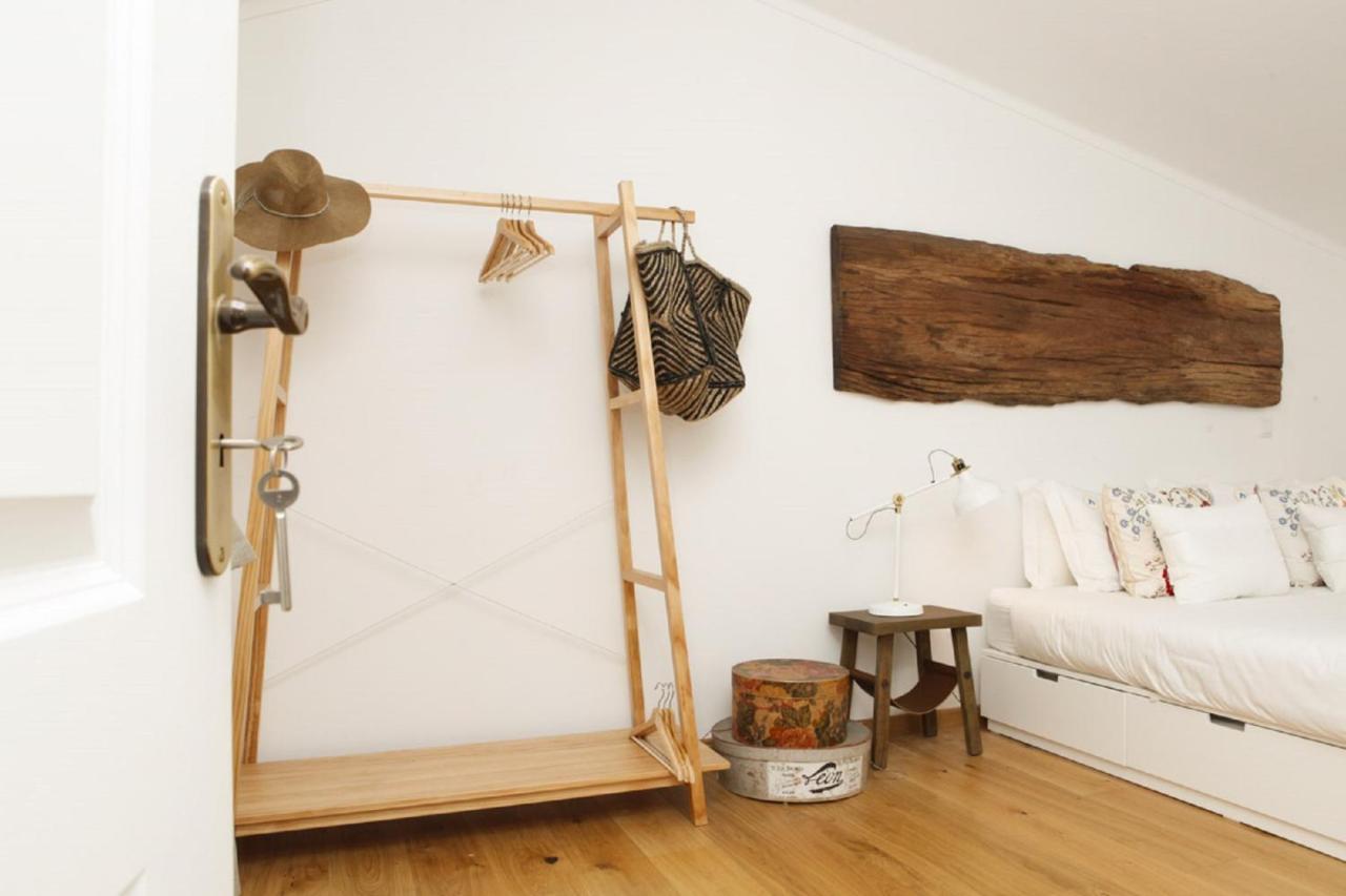 Cushy Apartment With Garden In エストリル エクステリア 写真