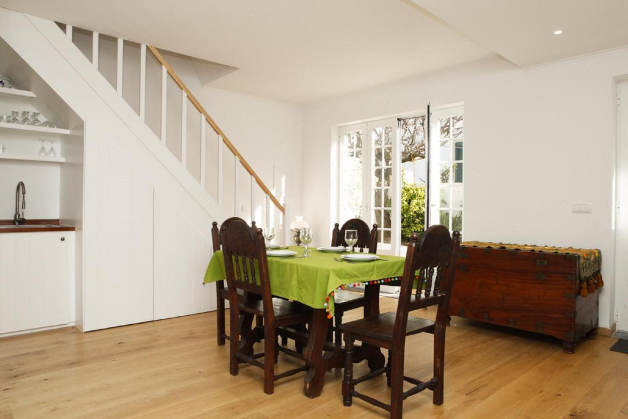 Cushy Apartment With Garden In エストリル エクステリア 写真