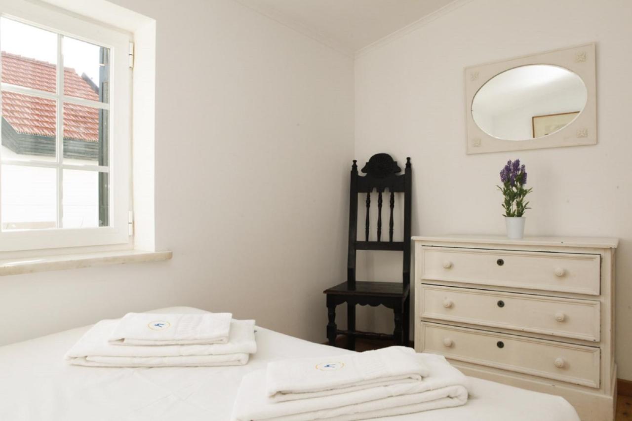 Cushy Apartment With Garden In エストリル エクステリア 写真